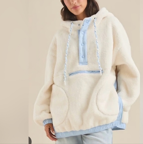 NWT. Altar\'d State Frostbite Sherpa Pullover Hoodie with Light Blue Trim